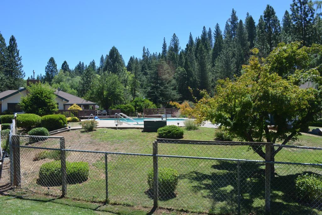 Pioneer Inn & Suites Volcano Dış mekan fotoğraf