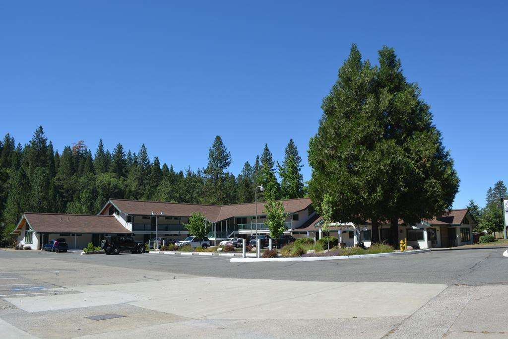 Pioneer Inn & Suites Volcano Dış mekan fotoğraf