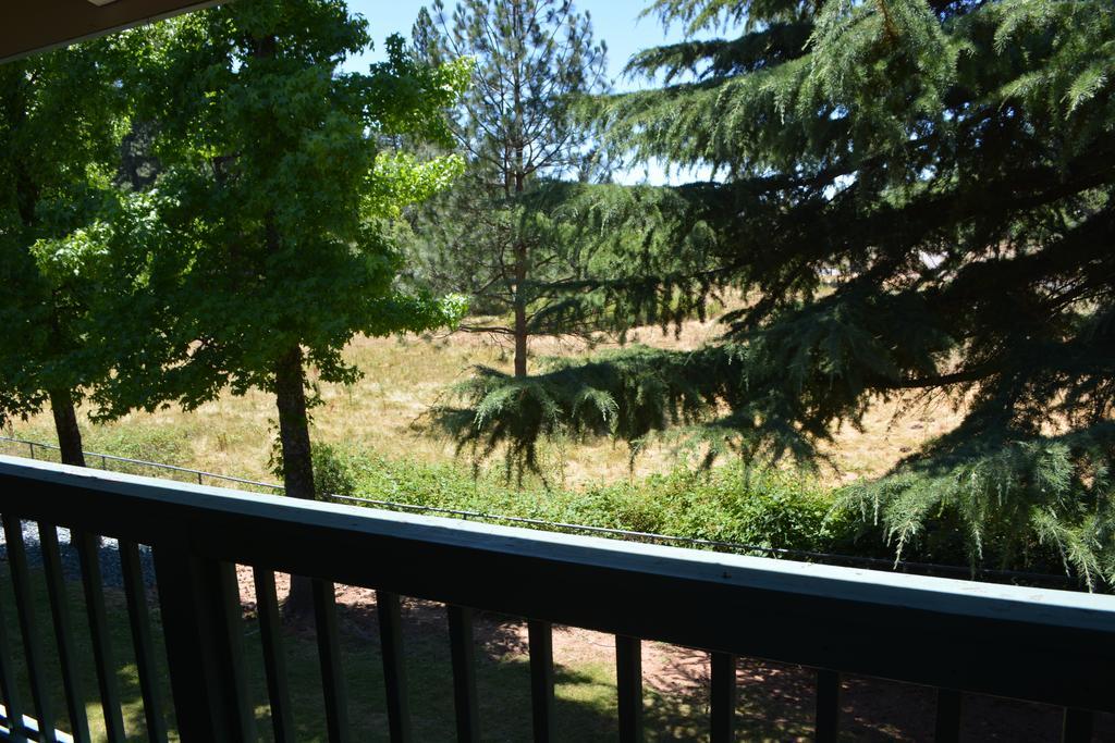 Pioneer Inn & Suites Volcano Dış mekan fotoğraf