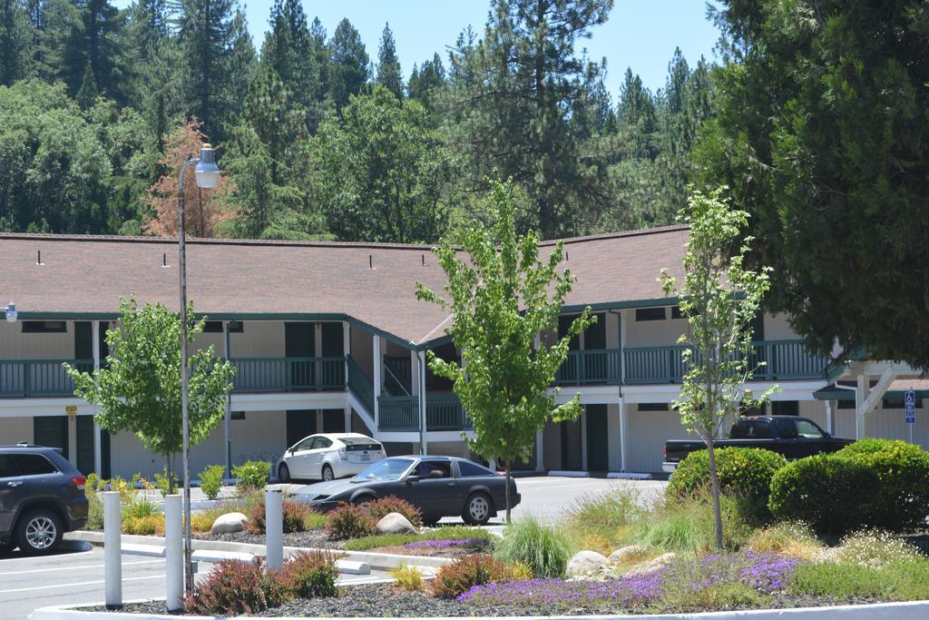 Pioneer Inn & Suites Volcano Dış mekan fotoğraf