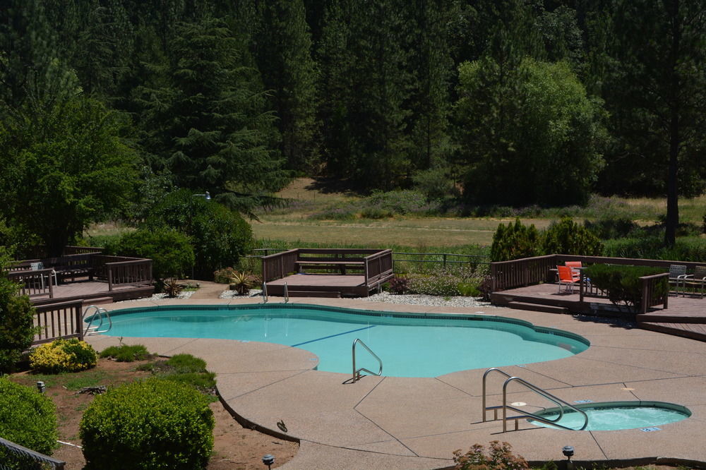 Pioneer Inn & Suites Volcano Dış mekan fotoğraf
