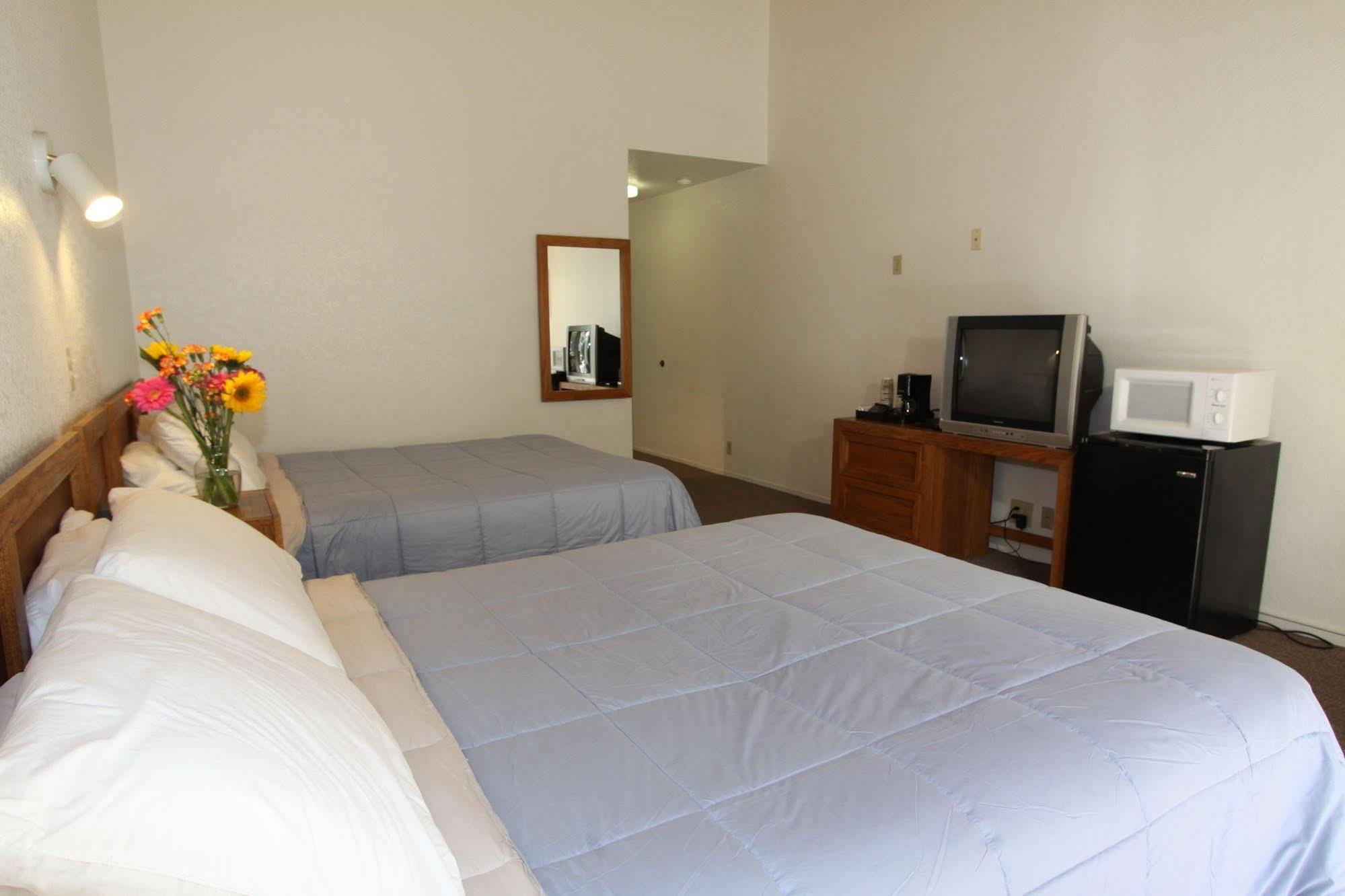 Pioneer Inn & Suites Volcano Dış mekan fotoğraf