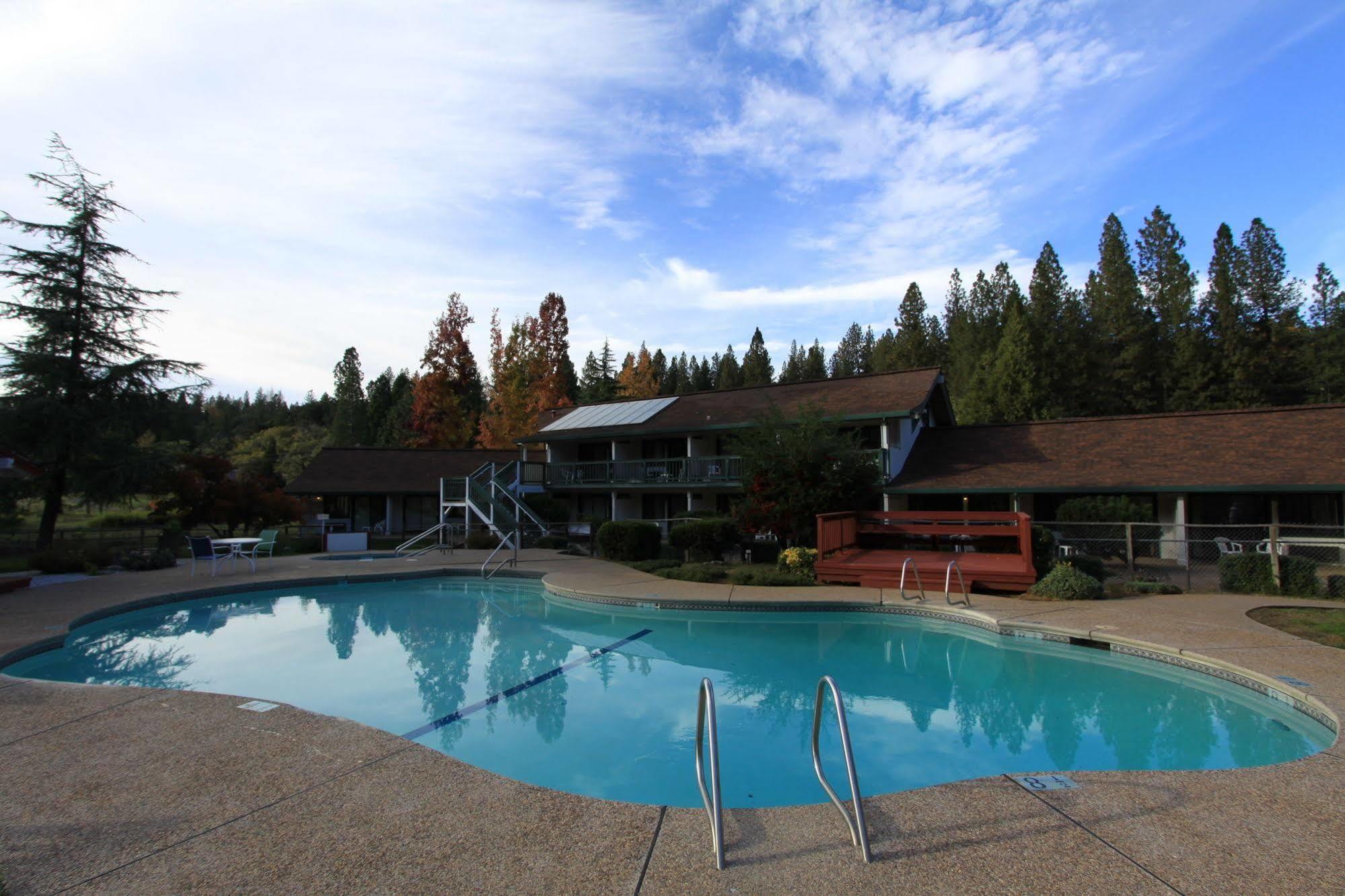 Pioneer Inn & Suites Volcano Dış mekan fotoğraf