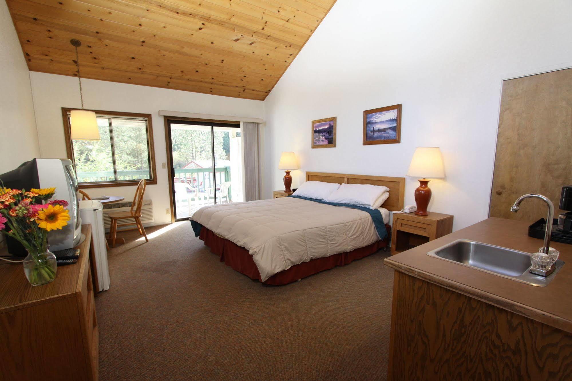 Pioneer Inn & Suites Volcano Dış mekan fotoğraf